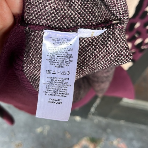 Lou & Grey Leopard Print Drawstring Turtle Neck Sweater Size Small - Picture 7 of 8